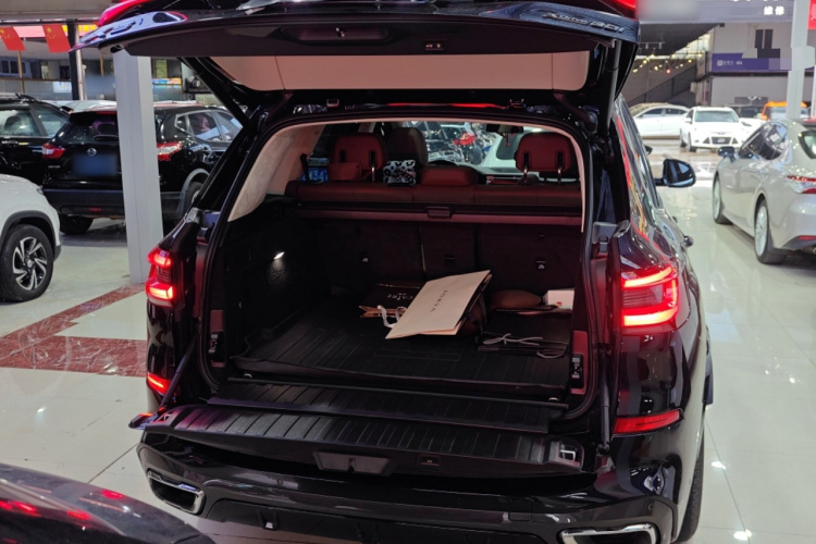 宝马X5(进口) 2022款 xDrive30i M运动套装局部细节23