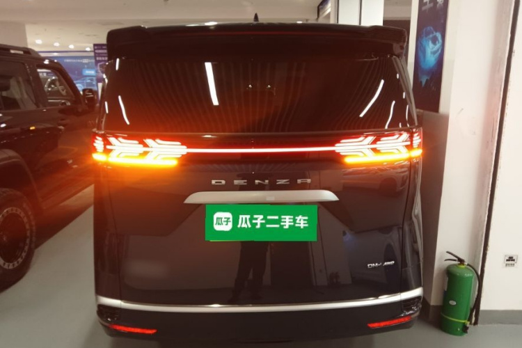 腾势D9 2022款 DM-i 970 四驱尊荣型车身外观6004