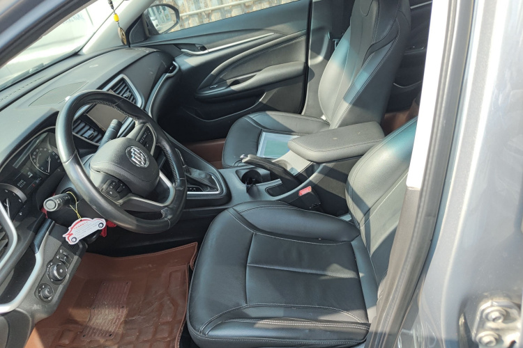 别克 英朗 2019款 18T 自动互联精英型 国V中控内饰19