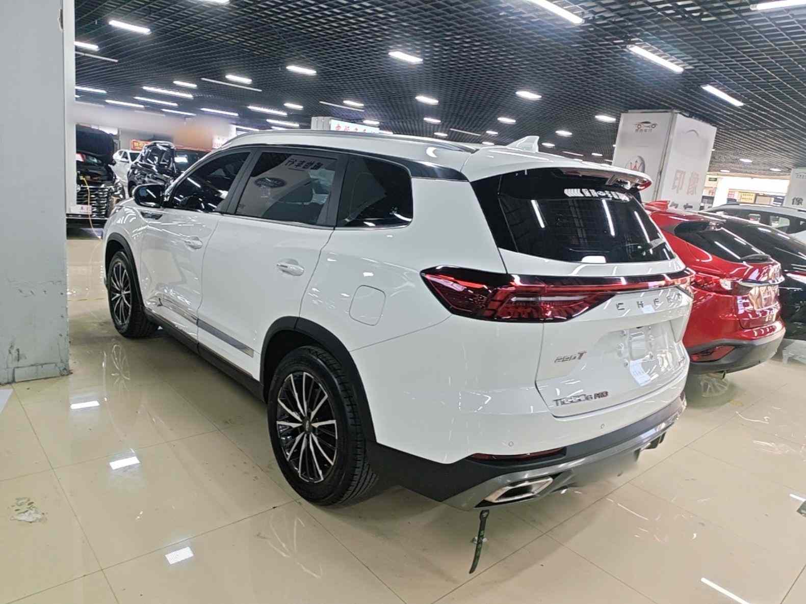 奇瑞 瑞虎8 PRO 2022款 290T 两驱浩瀚版 7座(3)