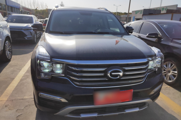 广汽传祺 传祺GS8 2017款 320T 两驱豪华智联版（七座）车身外观2