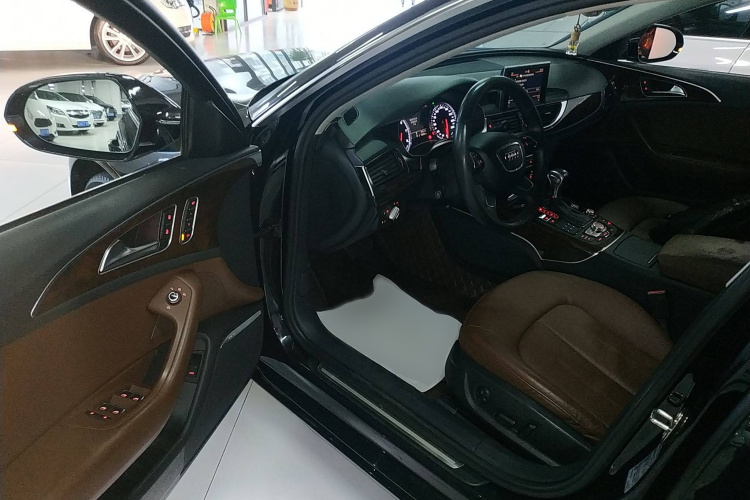 奥迪A6L 2014款 30 FSI 豪华型中控内饰7003