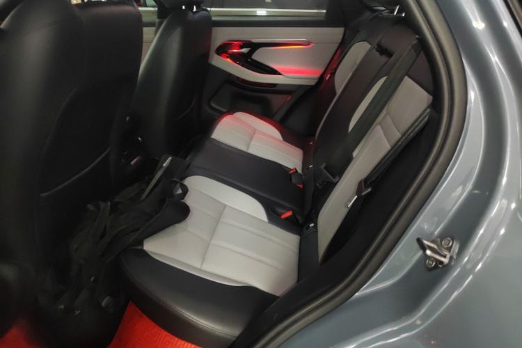 路虎 揽胜极光 2020款 249PS R-DYNAMIC SE 运动科技版中控内饰21