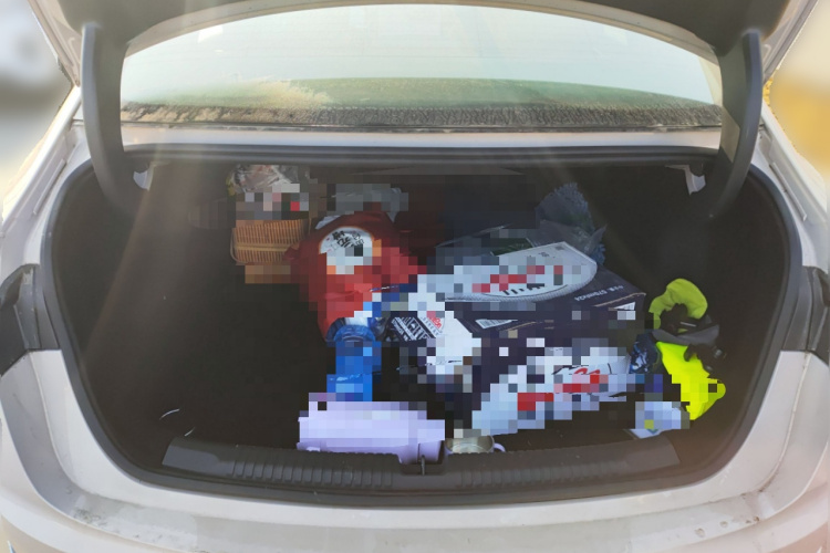 荣威M7 DMH 2025款 160km臻享版中控内饰23