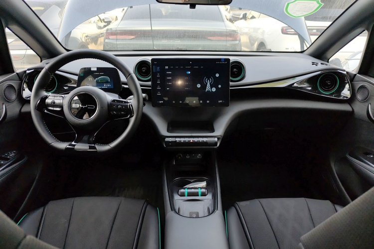 比亚迪 海豚 2024款 荣耀版 420km 时尚版中控内饰12