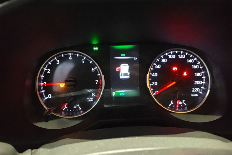 丰田 威兰达 2022款 2.0L CVT两驱领先版局部细节14