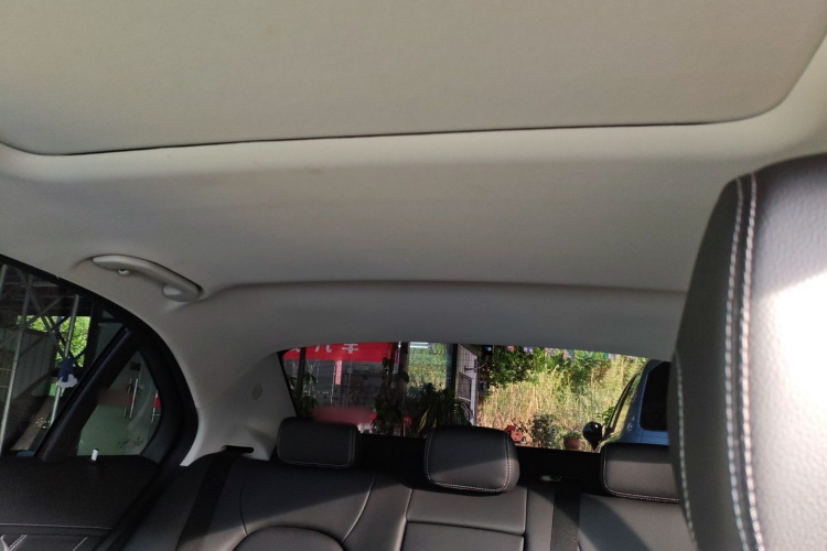 奔驰C级 2020款 C 200 L 时尚型运动版局部细节22