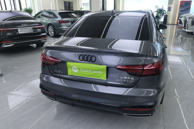 奥迪A4L 2022款 40 TFSI 豪华动感型车身外观6