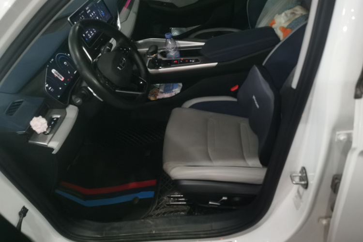 吉利汽车 星瑞 2023款 2.0TD 尊贵型中控内饰19