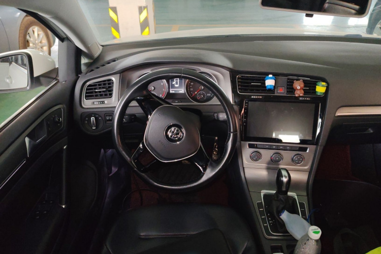 大众 高尔夫 2016款 1.6L 自动舒适型局部细节13