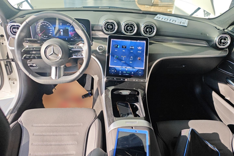 奔驰C级 2023款 C 260 L 运动版中控内饰7002