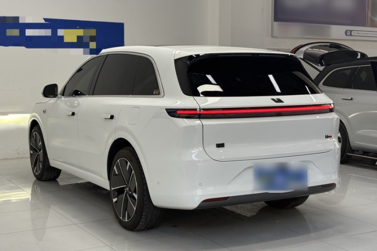 理想汽车 理想L6 2025款 Max 智能焕新版车身外观6005