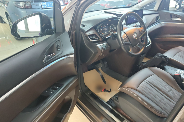 别克GL8 2022款 陆上公务舱 652T 豪华型中控内饰7003