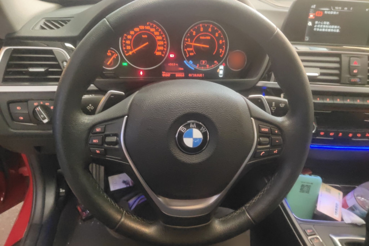 宝马3系 2017款 320Li M运动型局部细节13