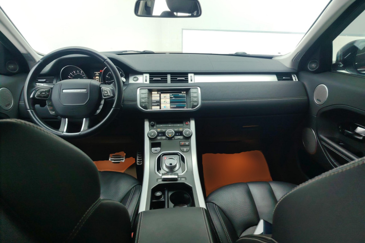 路虎 揽胜极光(进口) 2014款 2.0T 5门耀动版中控内饰12