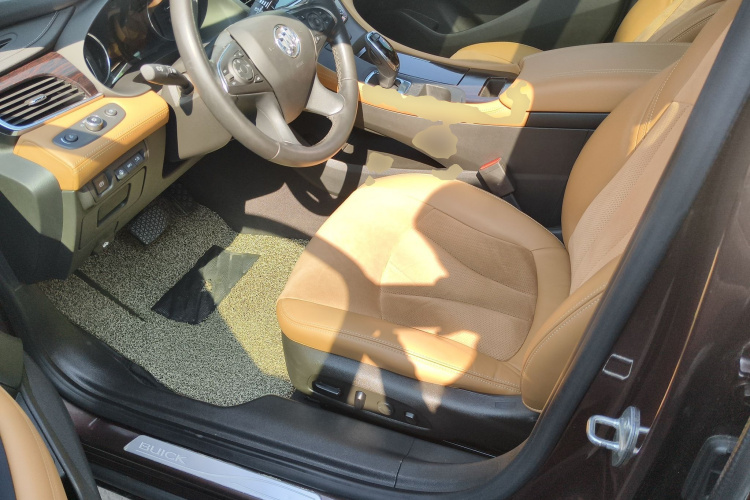 别克 君越 2016款 20T 豪华型局部细节19