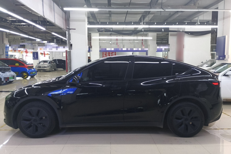 特斯拉 Model Y 2023款 长续航全轮驱动版车身外观6003