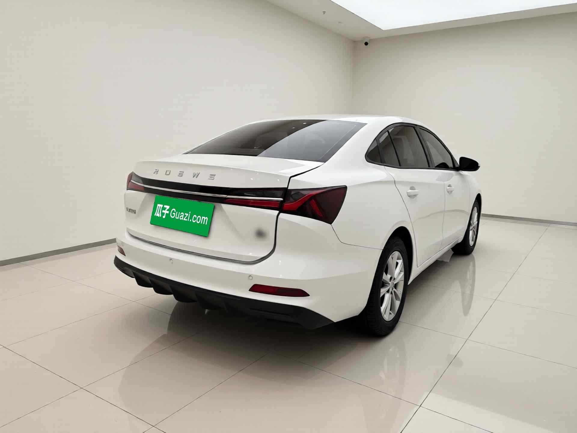 荣威i5 2023款 1.5L 手动舒享版(5)