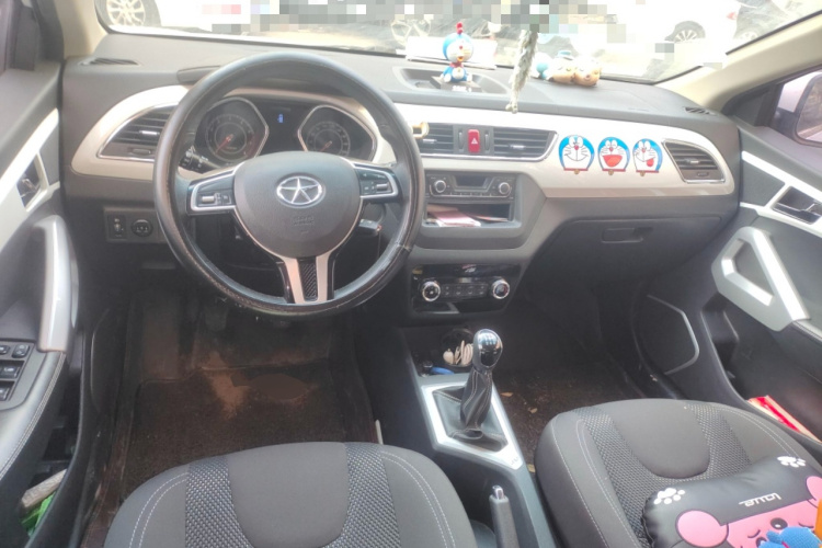 江汽集团 瑞风S2 2015款 1.5L 手动豪华型中控内饰12