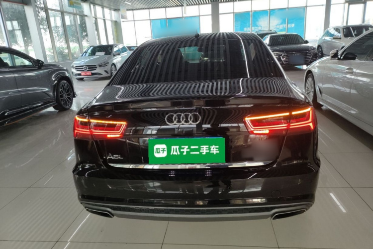 奥迪A6L 2018款 30周年年型 45 TFSI quattro 运动型车身外观6