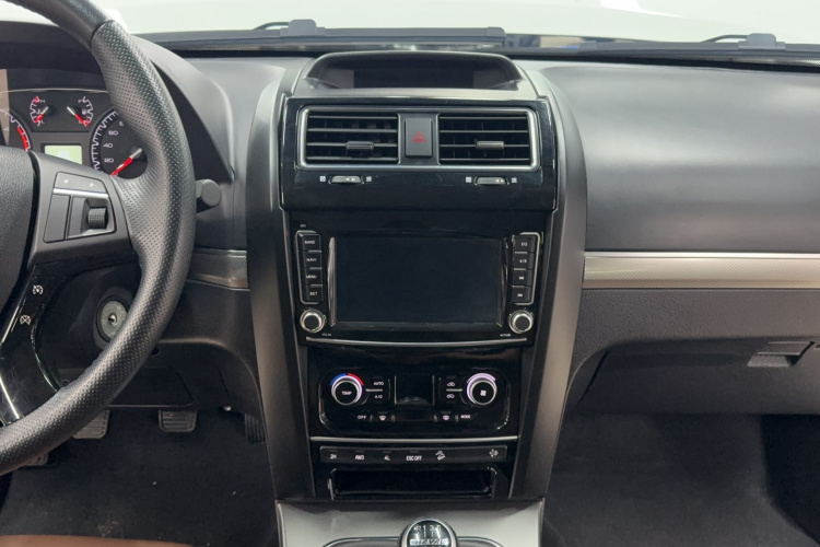 哈弗H5经典 2018款 经典版 2.0T 柴油 手动四驱尊贵型局部细节16