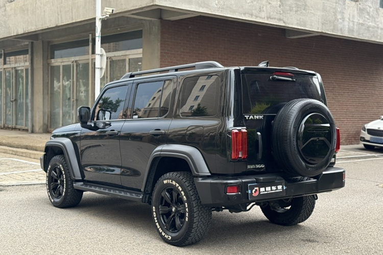 坦克300 2023款 越野版 2.0T 征服者车身外观6003