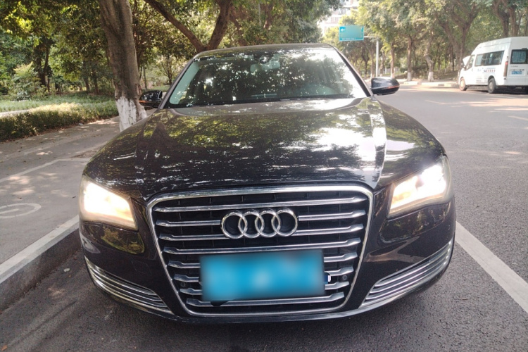 奥迪A8 2013款 A8L 30 FSI 舒适型车身外观2