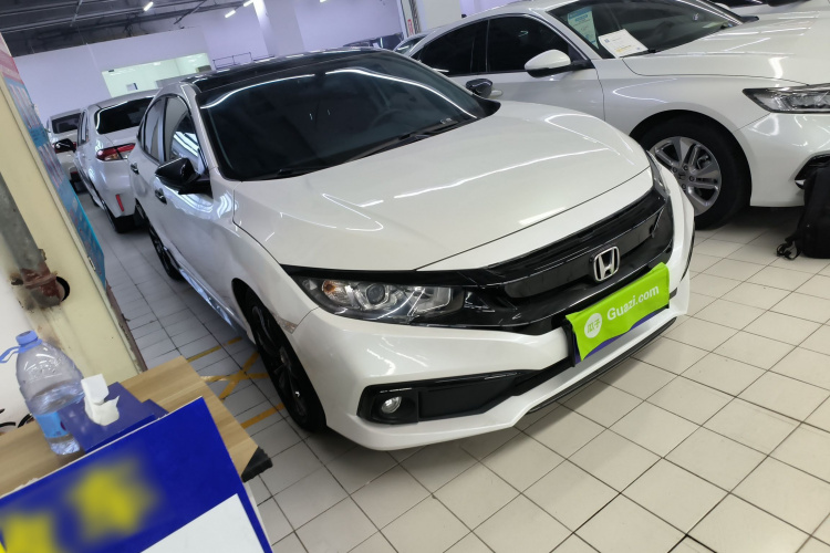 本田 思域 2019款 220TURBO CVT燃动版 国VI车身外观3