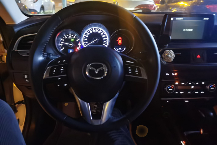 马自达 阿特兹 2017款 2.0L 蓝天尊贵版中控内饰7002