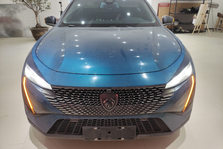 标致408X 2023款 魅力版车身外观2