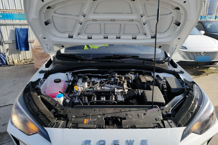 荣威i5 2026款 1.5L CVT豪华版机舱底盘24