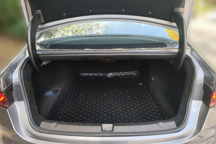 比亚迪 秦PLUS 2021款 DM-i 55KM 旗舰型中控内饰23