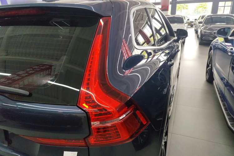 沃尔沃XC60新能源 2021款 T8 E驱混动 智雅豪华版车身外观6006