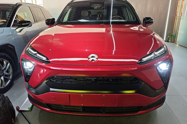 蔚来ES6 2020款 490KM 运动版车身外观2