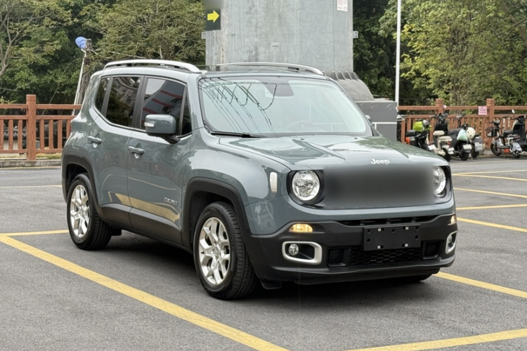 Jeep 自由侠 2016款 1.4T 自动劲能版+车身外观6002