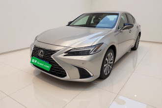 雷克萨斯ES 2025款 200 臻享版