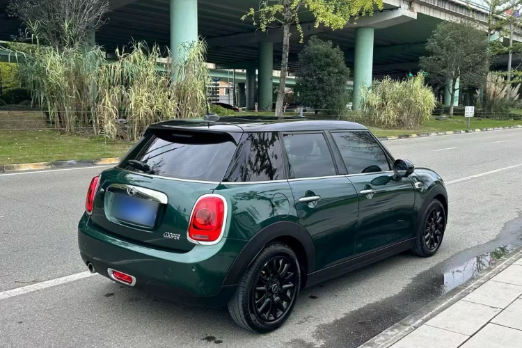 MINI 2016款 1.5T COOPER 五门版车身外观6009