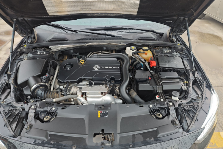 别克 君威 2020款 552T 豪华型机舱底盘24