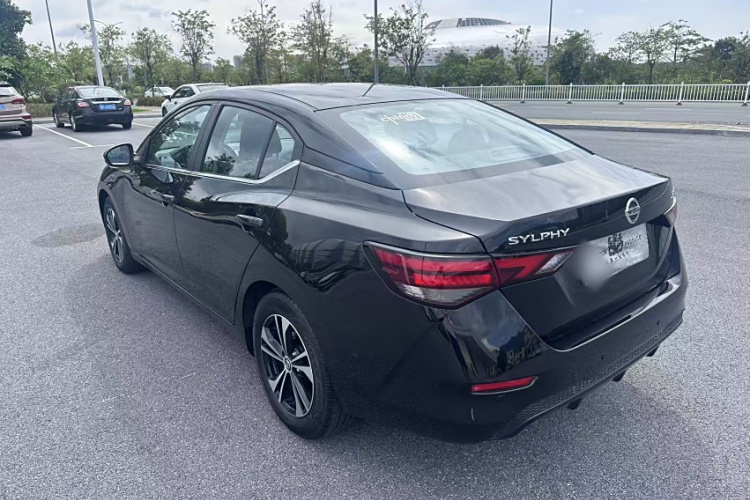 日产 轩逸 2022款 1.6L XL CVT悦享版车身外观6008