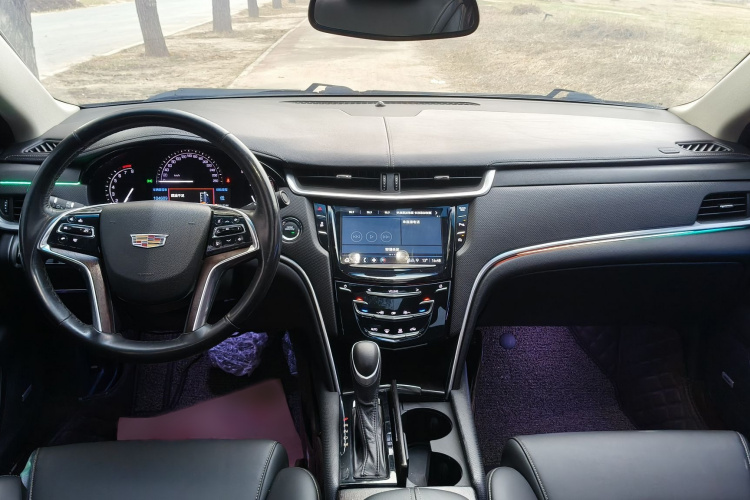 凯迪拉克XTS 2018款 28T 技术型中控内饰7003