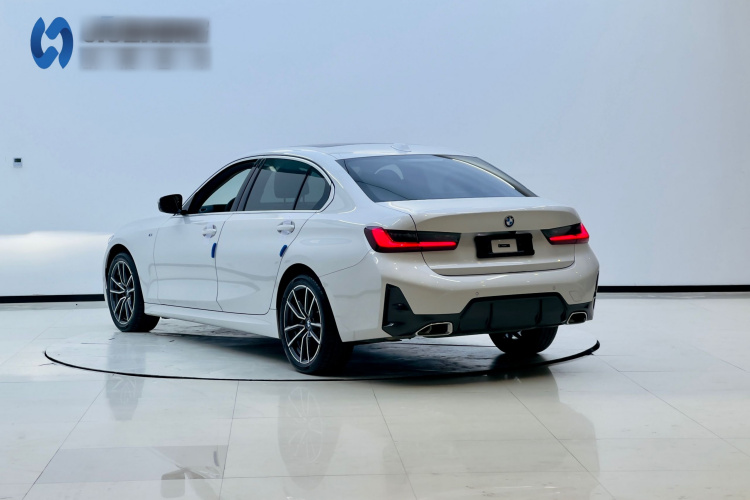 宝马3系 2024款 320Li M运动套装车身外观6003