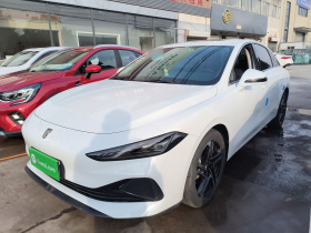 荣威D7 2023款 DMH 125km 超越版