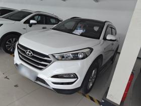 现代 途胜 2015款 1.6T 双离合两驱智能型