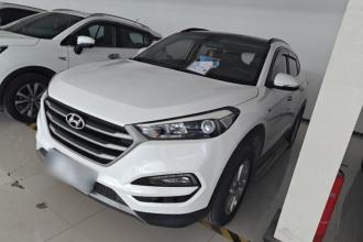 现代 途胜 2015款 1.6T 双离合两驱智能型