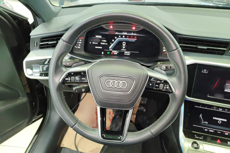 奥迪A6L 2023款 改款 40 TFSI 豪华动感型中控内饰13