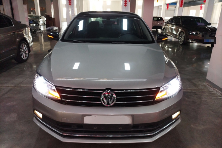 大众 速腾 2017款 230TSI 自动豪华型车身外观2