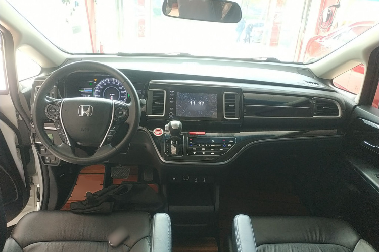 本田 艾力绅 2019款 2.0L 混动豪华版中控内饰12