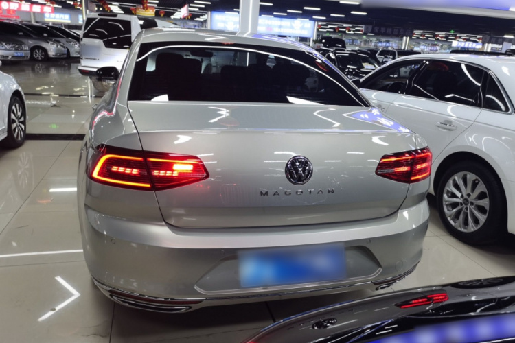 大众 迈腾 2017款 330TSI DSG 豪华型车身外观6004