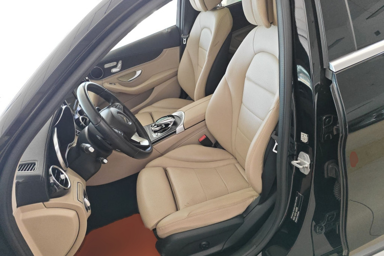 奔驰C级 2015款 C 200 L 运动型局部细节19