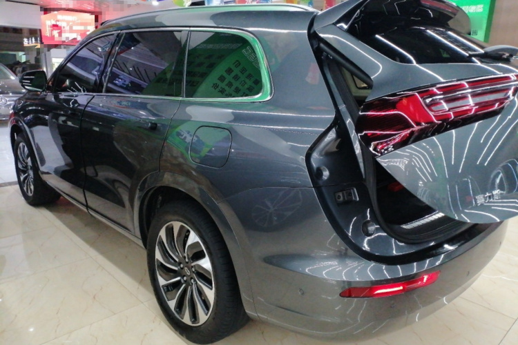 鸿蒙智行 问界M7 2022款 1.5T 四驱豪华版车身外观4